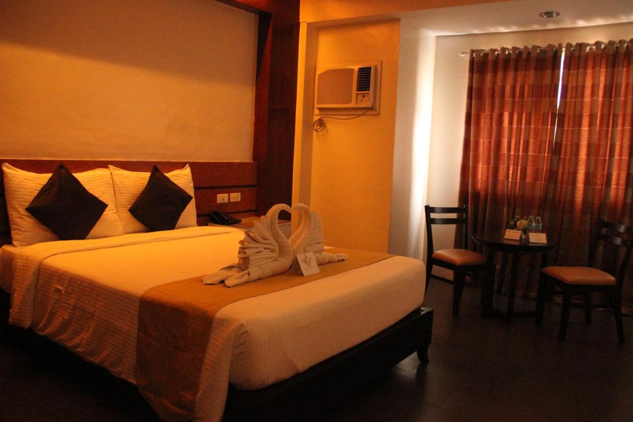 Grace Crown Hotel Angeles Dış mekan fotoğraf