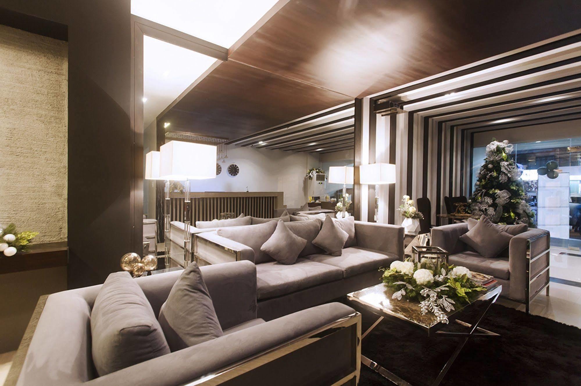 Grace Crown Hotel Angeles Dış mekan fotoğraf