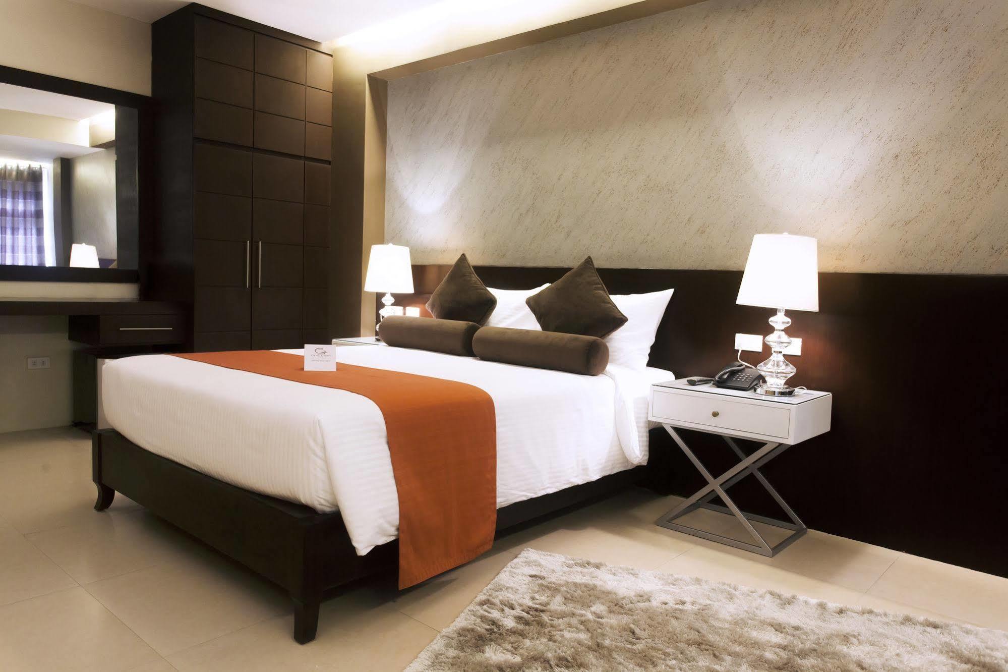 Grace Crown Hotel Angeles Dış mekan fotoğraf